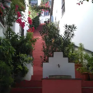 https://casa-el-callejon-de-benamahoma.es-andalucia.com